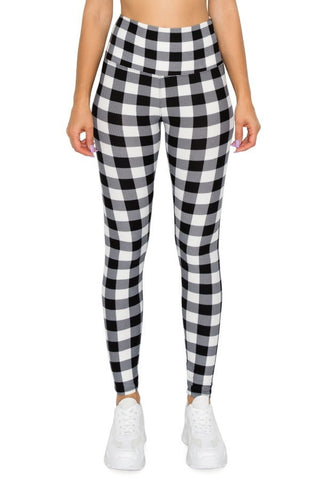 Black and white checkered leggings